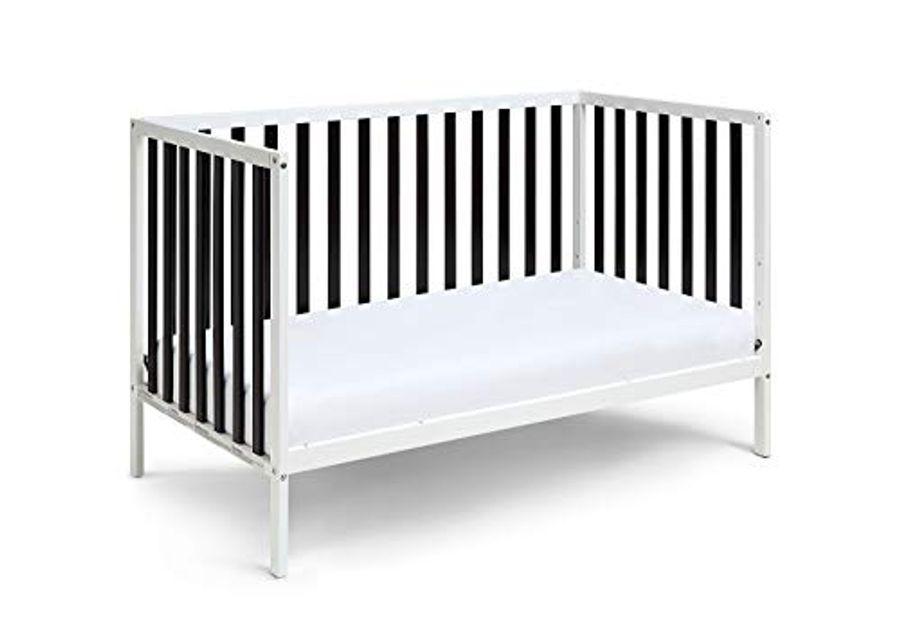 Baby Cache Deux Remi Island 3-in-1 Convertible Crib (Do Re Me) White & Black