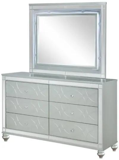 Gunnison - 6-Drawer Dresser - Silver Metallic