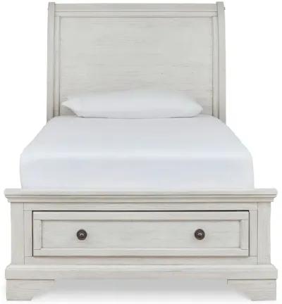 Robbinsdale - Sleigh Bed