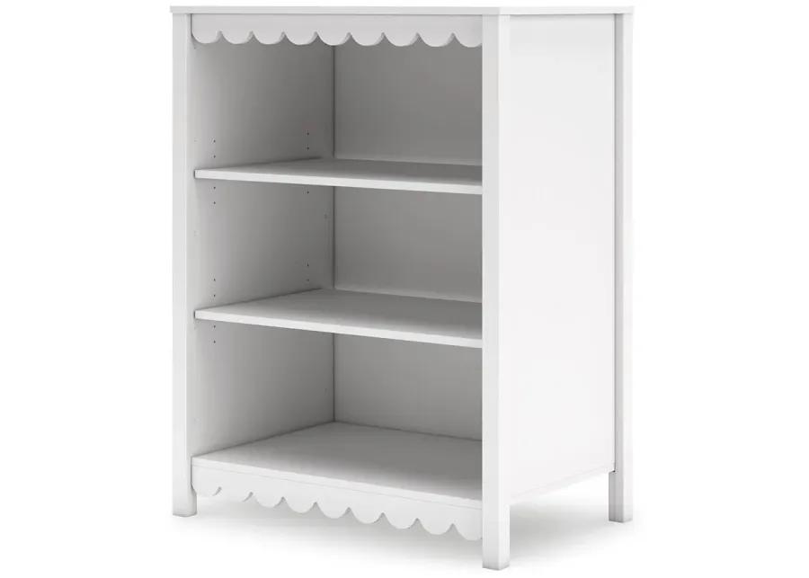 Hallityn - White - Bookcase