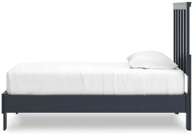 Simmenfort - Platform Bed With Panel Headboard