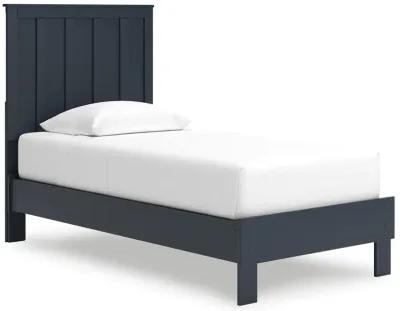 Simmenfort - Platform Bed With Panel Headboard