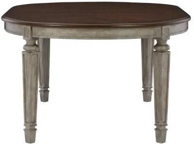 Lodenbay - Extensiontable Dining Room Set