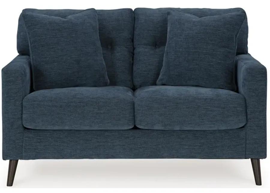 Bixler - Loveseat