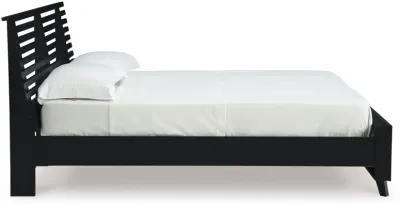 Danziar - Slat Panel Bed