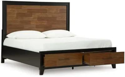 Kraeburn - Panel Storage Bed