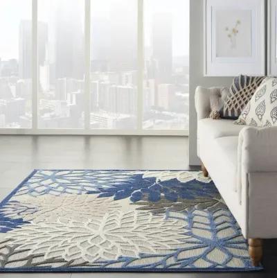 4' X 6' Floral Indoor / Outdoor Area Rug - Blue / Gray