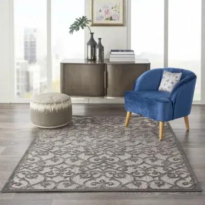 5' X 8' Floral Indoor / Outdoor Area Rug - Gray