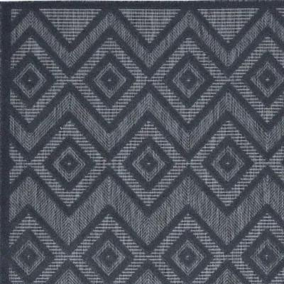 5' X 7' Argyle Indoor / Outdoor Area Rug - Navy Blue