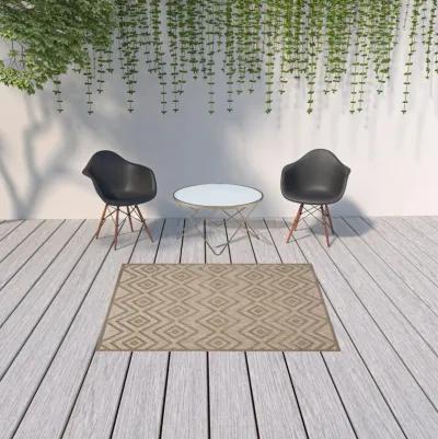 5' X 7' Argyle Indoor / Outdoor Area Rug - Natural Beige