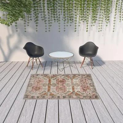 5' X 8' Geometric Stain Resistant Outdoor / Indoor Area Rug - Cream