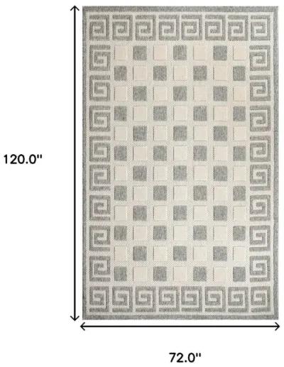 6' X 9' Geometric Stain Resistant Non Skid Indoor / Outdoor Area Rug - Cream