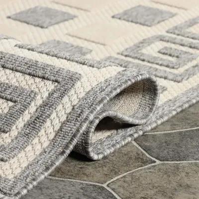 6' X 9' Geometric Stain Resistant Non Skid Indoor / Outdoor Area Rug - Cream