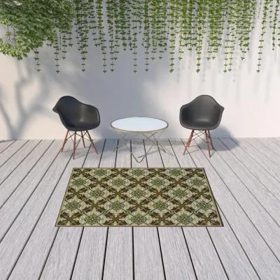 5' X 8' Floral Stain Resistant Indoor / Outdoor Area Rug - Brown / Ivory