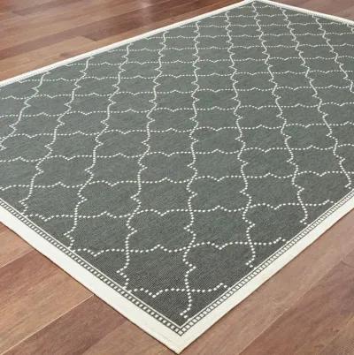 8' X 11' Geometric Stain Resistant Area Rug Outdoor / Indoor - Ivory / Gray