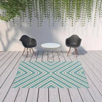 7' X 10' Geometric Stain Resistant Indoor / Outdoor Area Rug - Blue