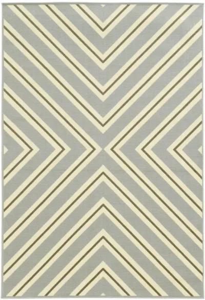 4' X 6' Geometric Stain Resistant Outdoor & Indoor Area Rug - Gray / Ivory