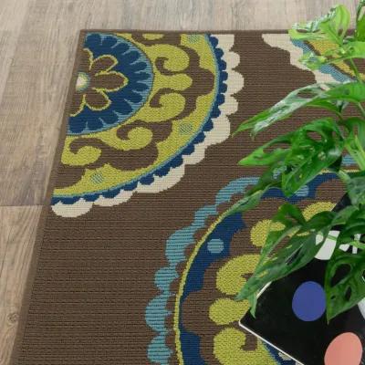 4' X 6' Floral Medallion Stain Resistant Indoor / Outdoor Area Rug - Brown