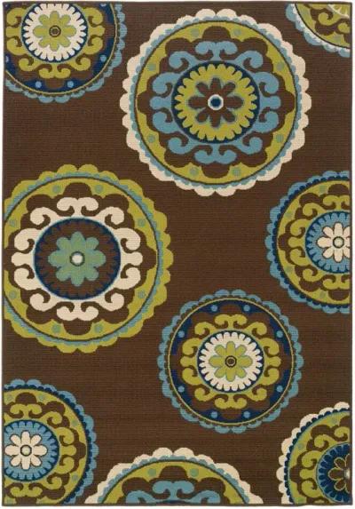 4' X 6' Floral Medallion Stain Resistant Indoor / Outdoor Area Rug - Brown