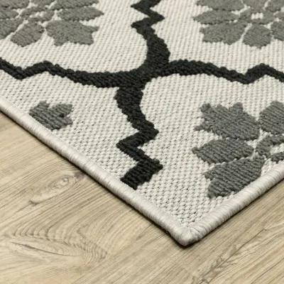 5' X 7' Geometric Stain Resistant Outdoor / Indoor Area Rug - Beige / Black