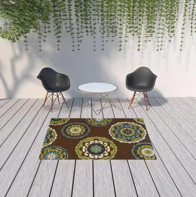 5' X 8' Floral Medallion Stain Resistant Indoor / Outdoor Area Rug - Brown