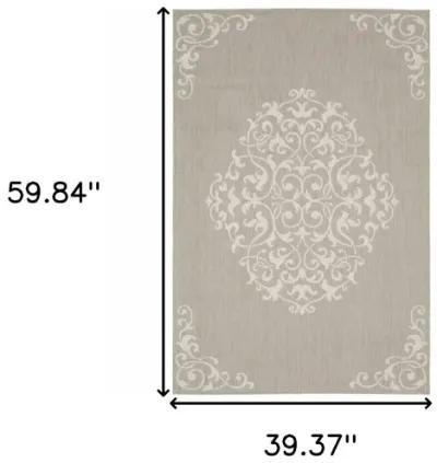 3' X 5' Oriental Stain Resistant Indoor / Outdoor Area Rug - Gray / Ivory