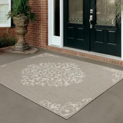 3' X 5' Oriental Stain Resistant Indoor / Outdoor Area Rug - Gray / Ivory