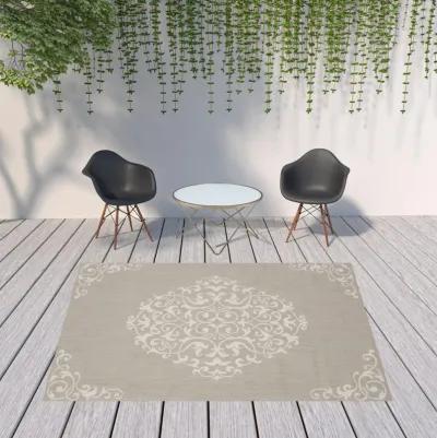 8' X 10' Oriental Stain Resistant Indoor / Outdoor Area Rug - Gray / Ivory