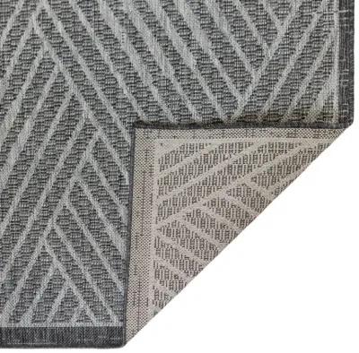 8' X 10' Geometric Stain Resistant Outdoor / Indoor Area Rug - Gray / Blue