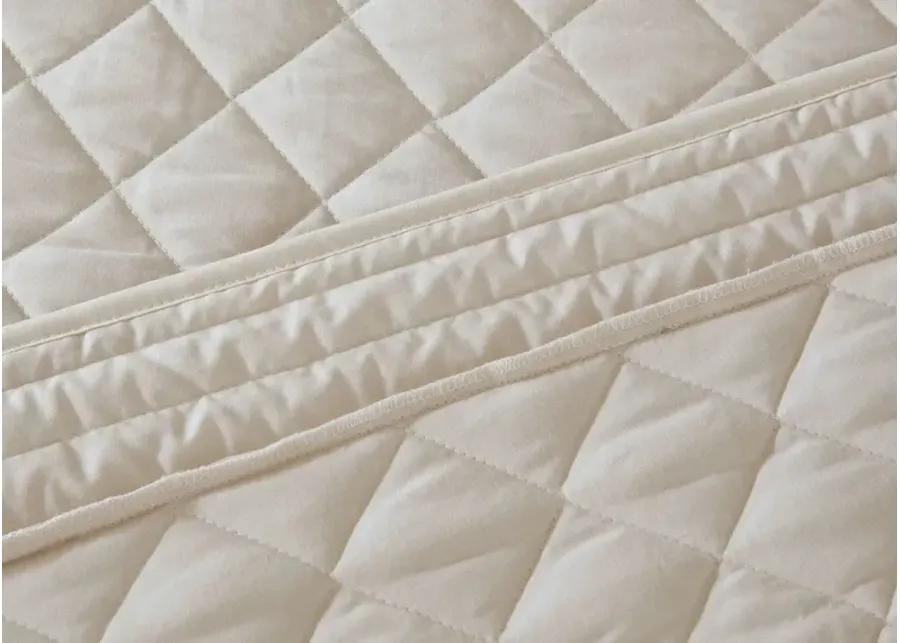 Madison Park Breanna Tailored Quilted Cotton 4-Piece Bedspread Set