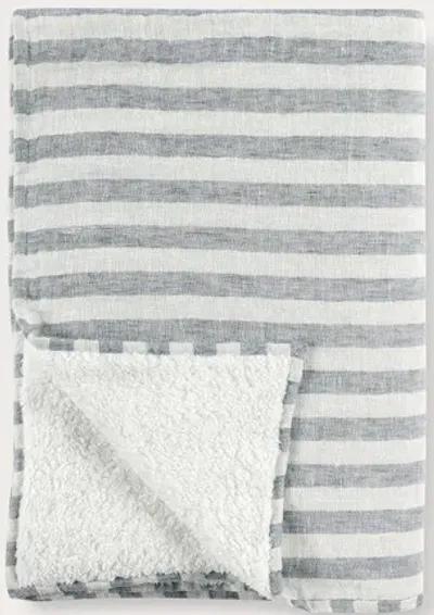 Villa by Classic Home Cyprus Ivory Blue Throw Blanket