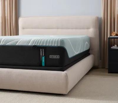 Tempur-Pedic TEMPUR-LuxeAdapt 2.0 Medium Hybrid Mattress - Queen