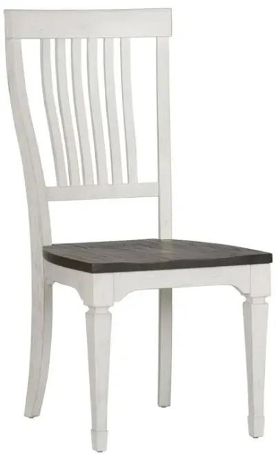 Allyson Park Dining Set