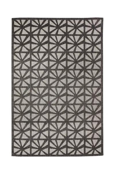 Assorted Outdoor Rug - 2 6  X 3 9 