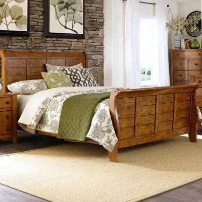 Liberty Furniture Grandpas Cabin Aged Oak Queen Sleigh Bed