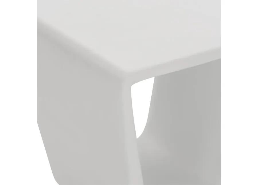 HYANNIS OUTDOOR ACCENT TABLE