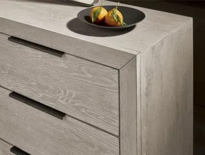 Universal Modern Huston Quartz Dresser