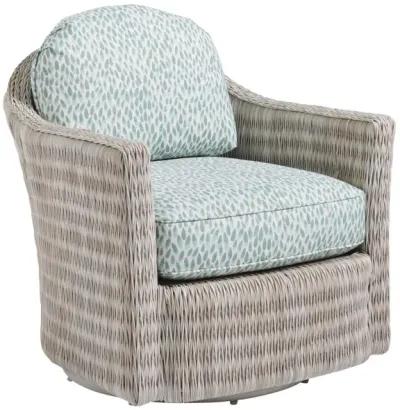 Tommy Bahama Outdoor by Lexington Seabrook Swivel Lounge Chair