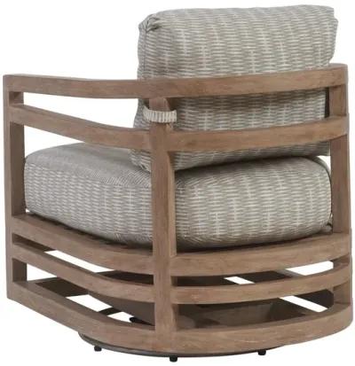 Tommy Bahama Outdoor by Lexington Stillwater Cove Swivel Lounge Chair with Tan/White Cushion