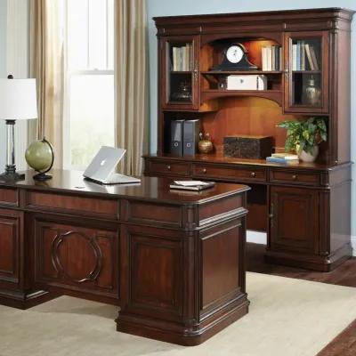 Liberty Furniture Brayton Manor 5-Piece Cognac Executive Desk Set