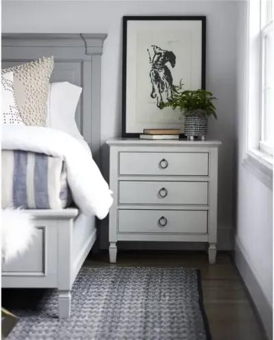 Universal Summer Hill French Gray 3-Drawer Nightstand