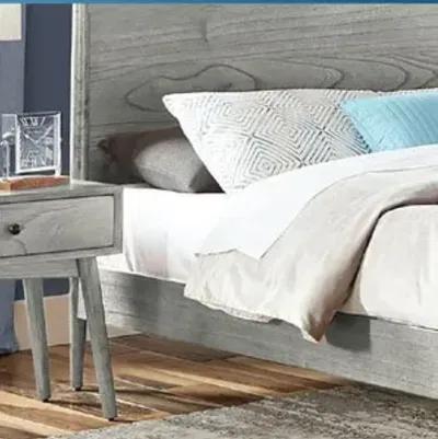 Sunny Designs American Modern Grey Queen Panel Bed