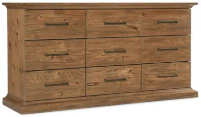 Hooker Furniture Big Sky Nine Drawer Dresser