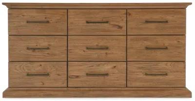 Hooker Furniture Big Sky Nine Drawer Dresser