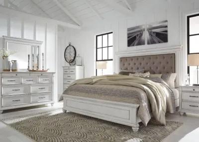 KANWYN QUEEN UPHOLSTERED PANEL BED