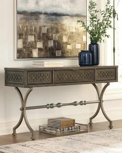 Quinnland Sofa Table