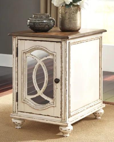 Realyn Chairside End Table