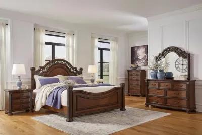 Lavinton 5-Piece Queen Poster Bedroom Set