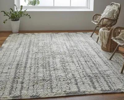 Ashby 8906F Ivory/Gray 2' x 3' Rug