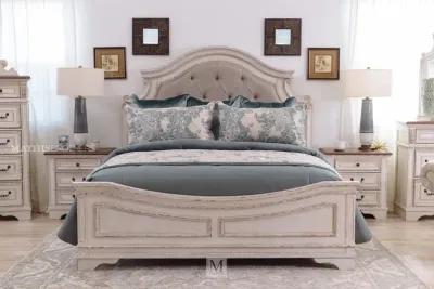 Realyn 5 Piece Queen Bedroom Set